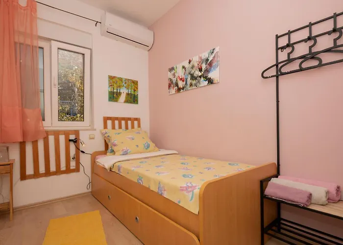 Three-bedroom In 公寓 波达卡