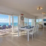 شقة Three-bedroom In *