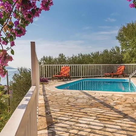 Appartamento Three-bedroom In Podaca