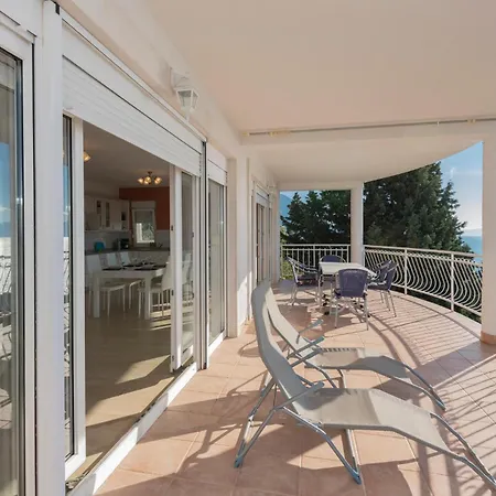 Appartamento Three-bedroom In *
